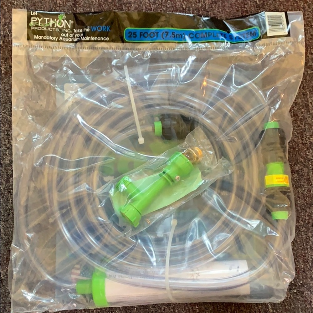 No spill aquarium water change maintenance system
